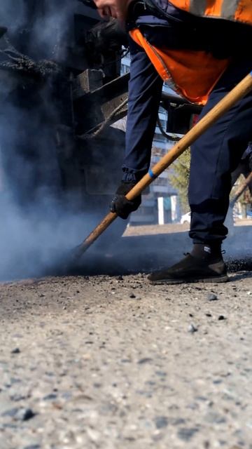 Починка дорог в стиле фонк — КАМАЗы для дорожников смотреть онлайн