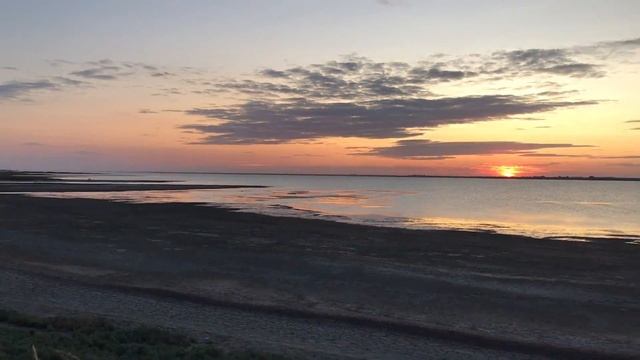 Лебедевка закат лиман смотреть онлайн