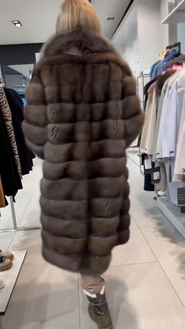 Роскошная, соболиная шуба.Соболь Киев.Купить соболиную шубу.Русский соболь.Модная шуба 2022.Люкс смотреть онлайн