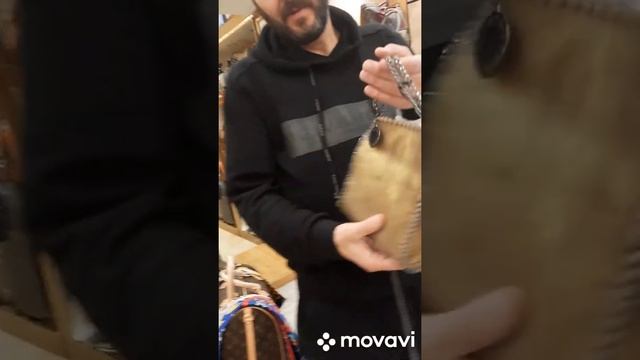 Турецкий актёр Тимур продаёт сумки . смотреть онлайн