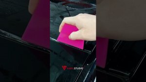 Инструкция по оклейке полосы над лобовым стеклом ФАВ Бестюн Т77 в защитную пленку