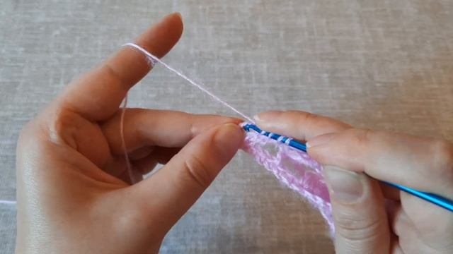 Вяжем новый💥ажурный узор с рельефными и пышными столбиками крючком. (N 97) смотреть онлайн