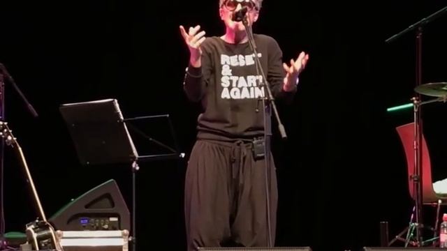 Сурганова и Оркестр // Surganova I Orkestr - Весна (Riga, 19.04.2017) смотреть онлайн