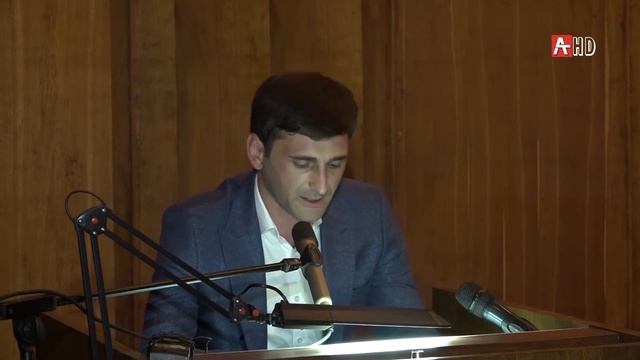 Юрий Хагуш проинформировал Аслана Бжания о социально-экономической ситуации в Гагрском районе смотреть онлайн