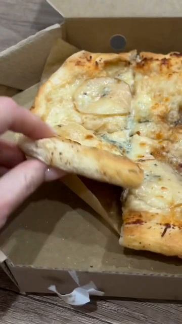 ПИЦЦА ИЗ САМОКАТА ВКУСНОЕ ТЕСТО НАЧИНКА НОРМ 🍕🍕🍕🍕 смотреть онлайн