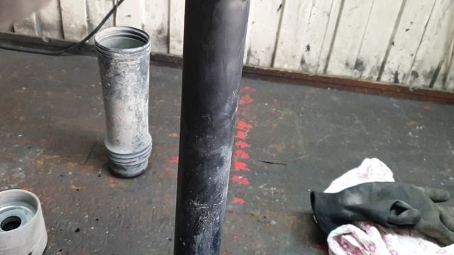 правый задний амортизатор KYB.Стук спустя 20 ткм. прокачка.