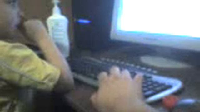 EL JUEGO DE LA ABEJITA смотреть онлайн