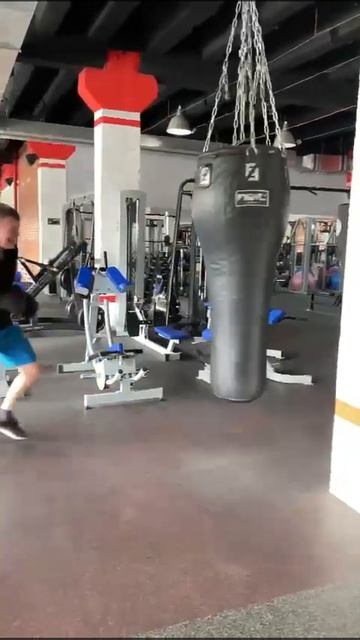 Бокс.Коноцовочка на мешке. смотреть онлайн