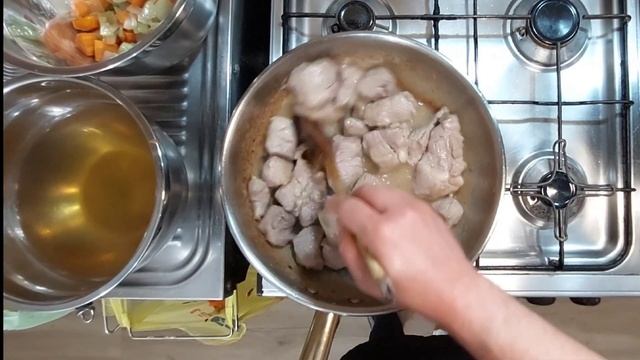 SPEZZATINO DI VITELLO CON PATATE