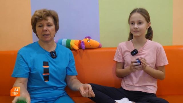 Детское время. Упражнения с массажным мячиком смотреть онлайн