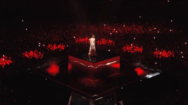 Полина Гагарина - Кукушка (Live at Мегаспорт, Москва, 2023) смотреть онлайн