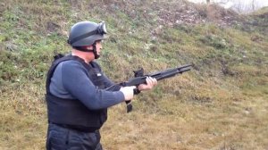 Стрельба с помпового ружья 12 калибра