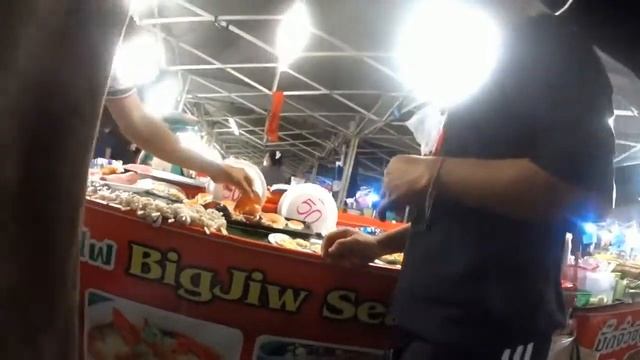 Таиланд.Сколько стоит еда на Паттонге! смотреть онлайн