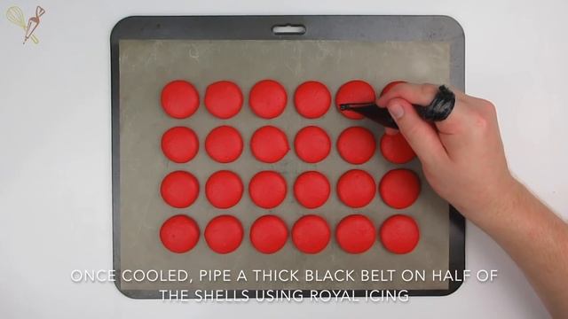 SANTA BELLY MACARONS