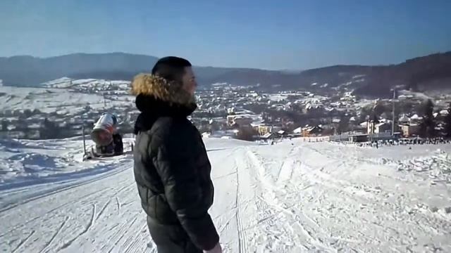 "Відпочинок в Карпатах - 3" - перший день в селі Поляна, кафе та катання на лижах, 02.2017 р. смотреть онлайн