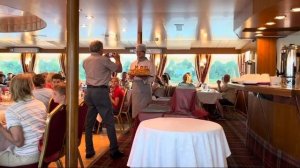 Теплоход Николай Карамзин, прощальный ужин с капитаном.