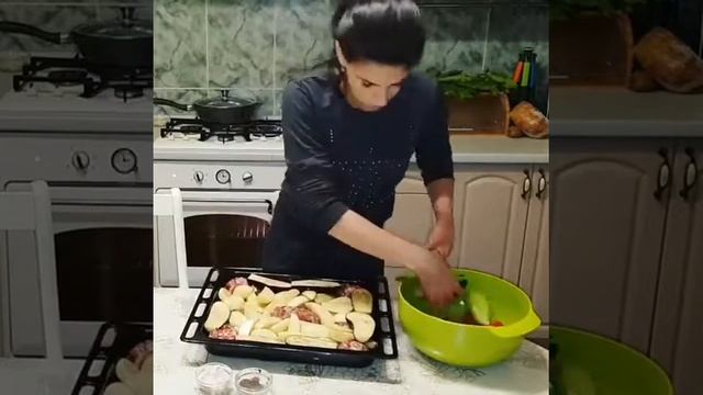 БАРАНИНА С ОВОЩАМИ