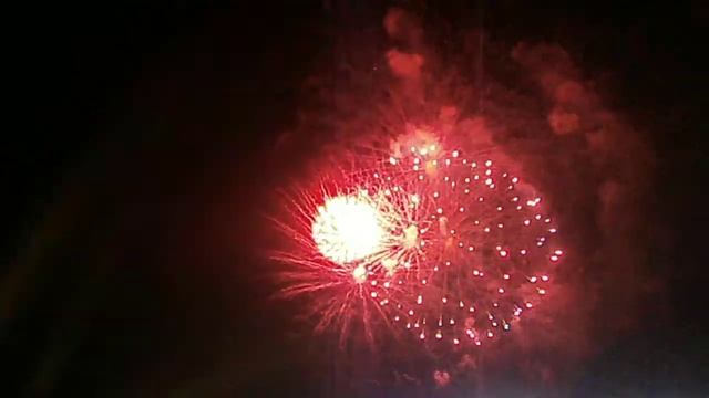 Салют в Дивноморске 12.06.16 смотреть онлайн