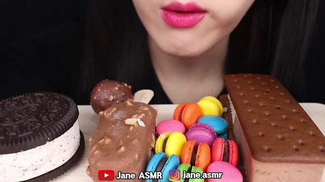 ASMR MAGNUM CHOCOLATE ICE CREAM RAINBOW MACARON 매그넘 초콜릿 아이스크림 먹방 EATING SOUNDS