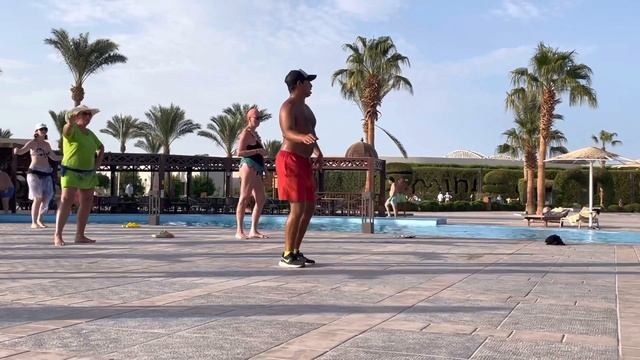 Танцы возле бассейна. Egypt. Hurghada. Hotel Tia Heights Makadi bay. смотреть онлайн