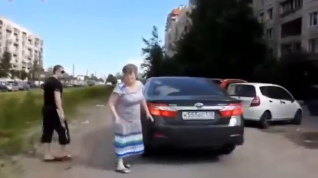 Крутые разборки женщин за рулем Жесть смотреть онлайн