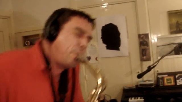 Clever Lee & Ube da Dube ina Reggae Sax riddim - Third World Reggae смотреть онлайн