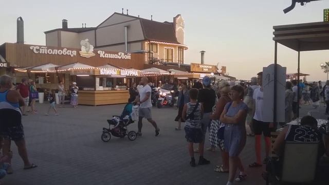 Байкеры вокруг себя собрали толпы людей 14.09.2021 набережная Архипо-Осиповки #байкеры #мотоциклы смотреть онлайн