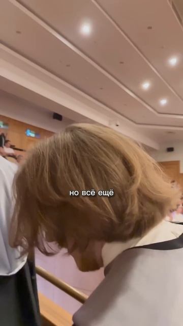 Вручение диплома МГУ пошло НЕ по плану смотреть онлайн