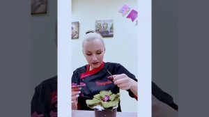 Фиалки в горшочке от Елены Поповой