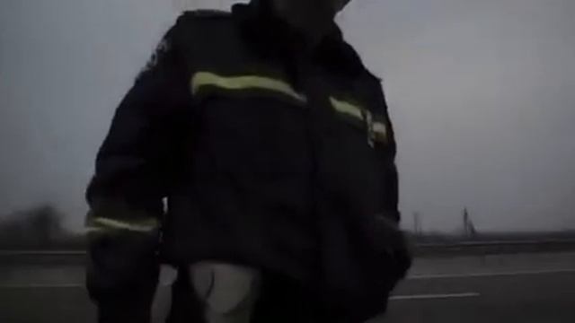 Я просто йшов додому Ржач Украина Гаишник165 смотреть онлайн