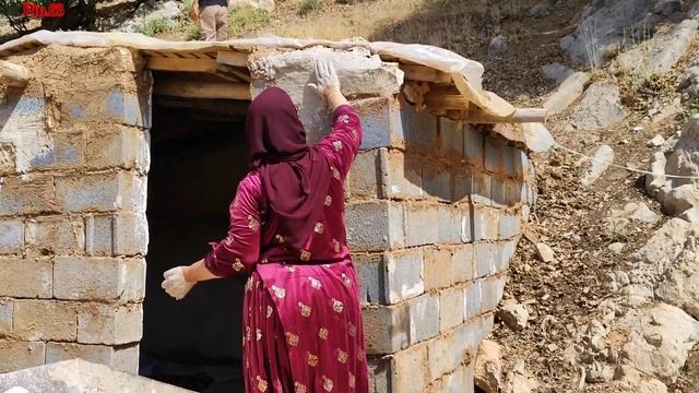 Building Dreams: A Nomadic Mother's Struggle to Build Dream Cabin and Overcome Evil Husband смотреть онлайн