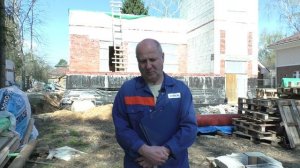 Как построить дом с цокольным этажом недорого