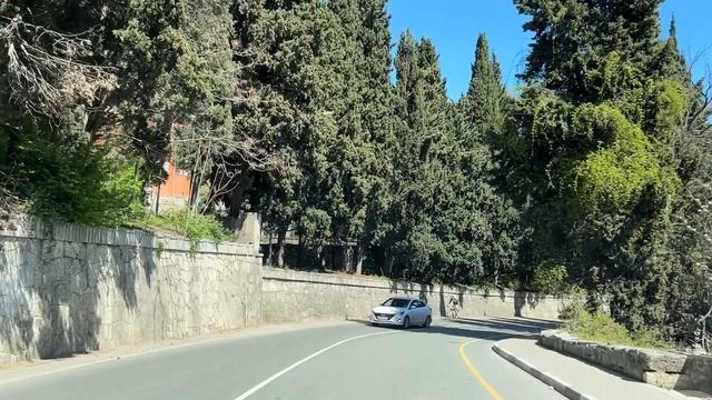 Ялта. От Н.Таксопарка по ул. Коммунаров, Севастопольской, Гоголя. 16.04.2025. Крым. Crimea. Yalta. смотреть онлайн