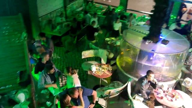 17 сентября 2022 г. Супер дискотека в Грин баре Дивноморск. горячая осень. Люди жгут😉👍 смотреть онлайн