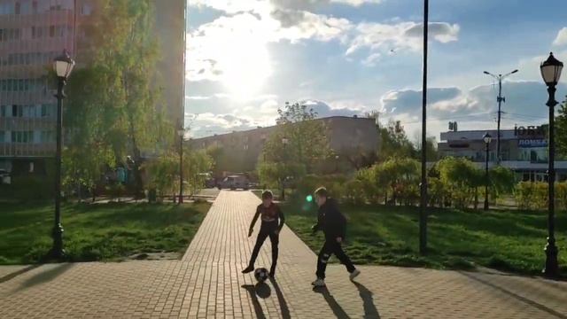 "Футбол дома"Русаков М. 4а со своей семьёйМБОУ-СОШ №9 им. А.Г. Карлова г. Клинцы Брянской области смотреть онлайн