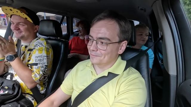 Влог. Встречаем гостей и отправляемся на прогулку по центру Москвы, Зарядье, Красная площадь смотреть онлайн