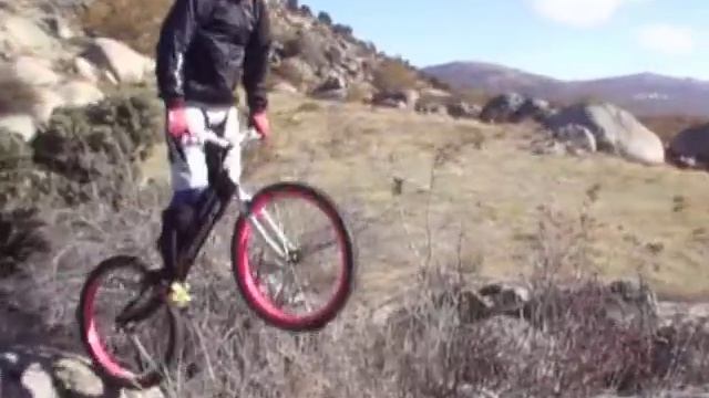 25/11/2007. OUT ZONE-Cannondale (Estreno de la nueva GU) смотреть онлайн