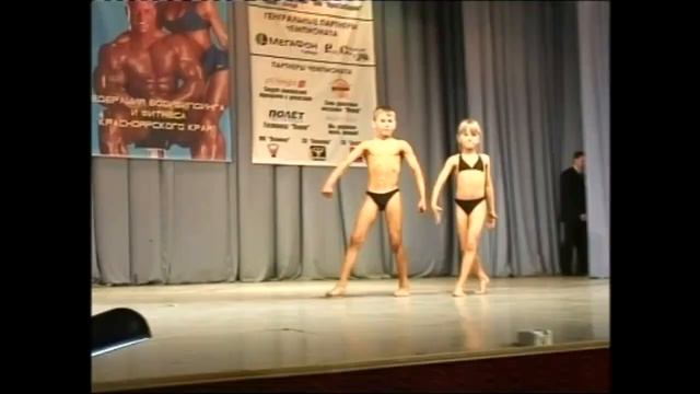 6-8 YEARS OLD KIDS BODYBUILDING COMPETITIONS смотреть онлайн