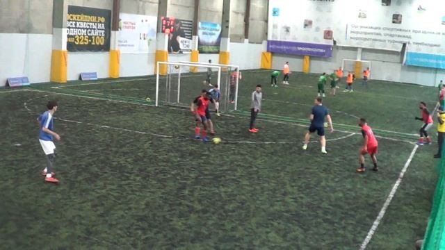 Red Stars - Триада смотреть онлайн