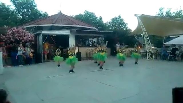 Денс клуб Виктория Евпатория 2018 Мария Садовникова смотреть онлайн