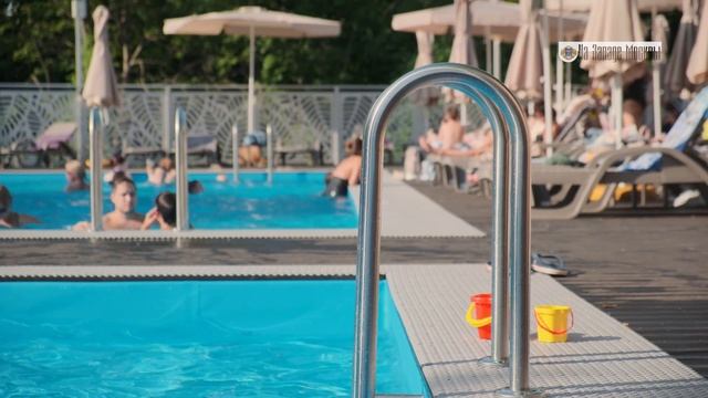 Бассейн в парке 50-летия Октября смотреть онлайн