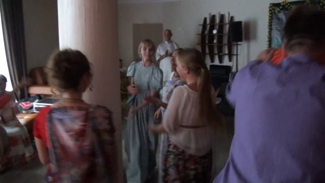 Улётный танцевальный киртан ЕМ Ранганатха пр. на воскресной программе 03.08.2014 смотреть онлайн