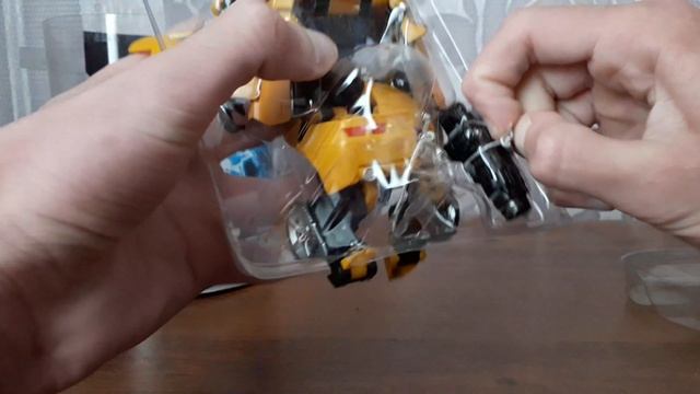 Unboxing 2007 Movie deluxe Bumblebee #transformers #optimusprime #bumblebee #bayverse #studioseries смотреть онлайн