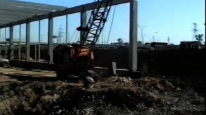 Экскаватор Э-5111 с ''шар бабой''/Soviet excavator E-5111 with crushing ball (24.06.2004)