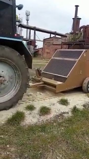 Пляжеуборочная машина МУПП 201 готова к уборке песчаных пляжей России! смотреть онлайн