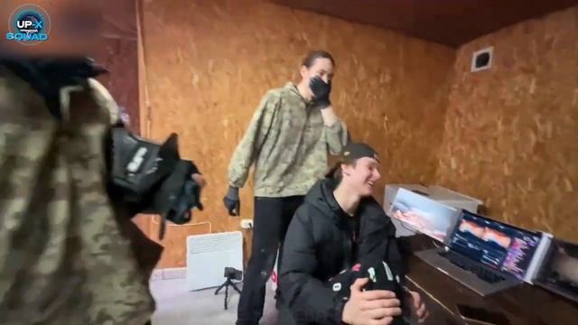 ВИТАЛИК НАЧАЛ КИДАТЬ ПЛОТНУЮ смотреть онлайн