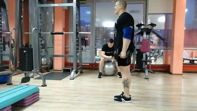 18 Молотки 1 рукой,16 смотреть онлайн