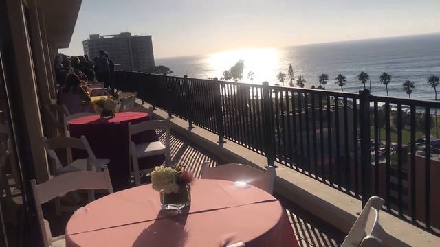 Third Coast Jazz Overlooking La Jolla Cove смотреть онлайн