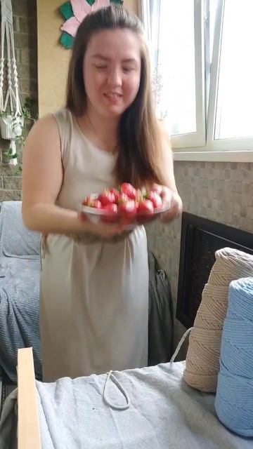 Пишите свои планы на лето👇 Макраме авоська, сумка, платья в телеграм, now, инст - estarknits смотреть онлайн