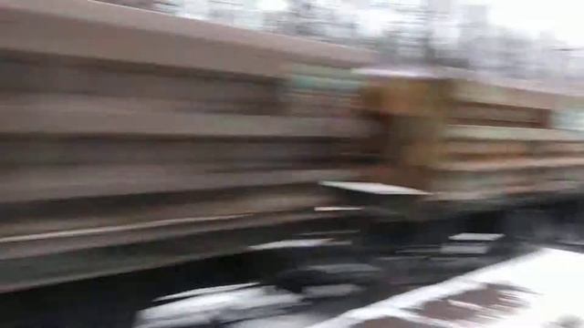 Электровоз ВЛ10у-587 с грузовым поездом смотреть онлайн